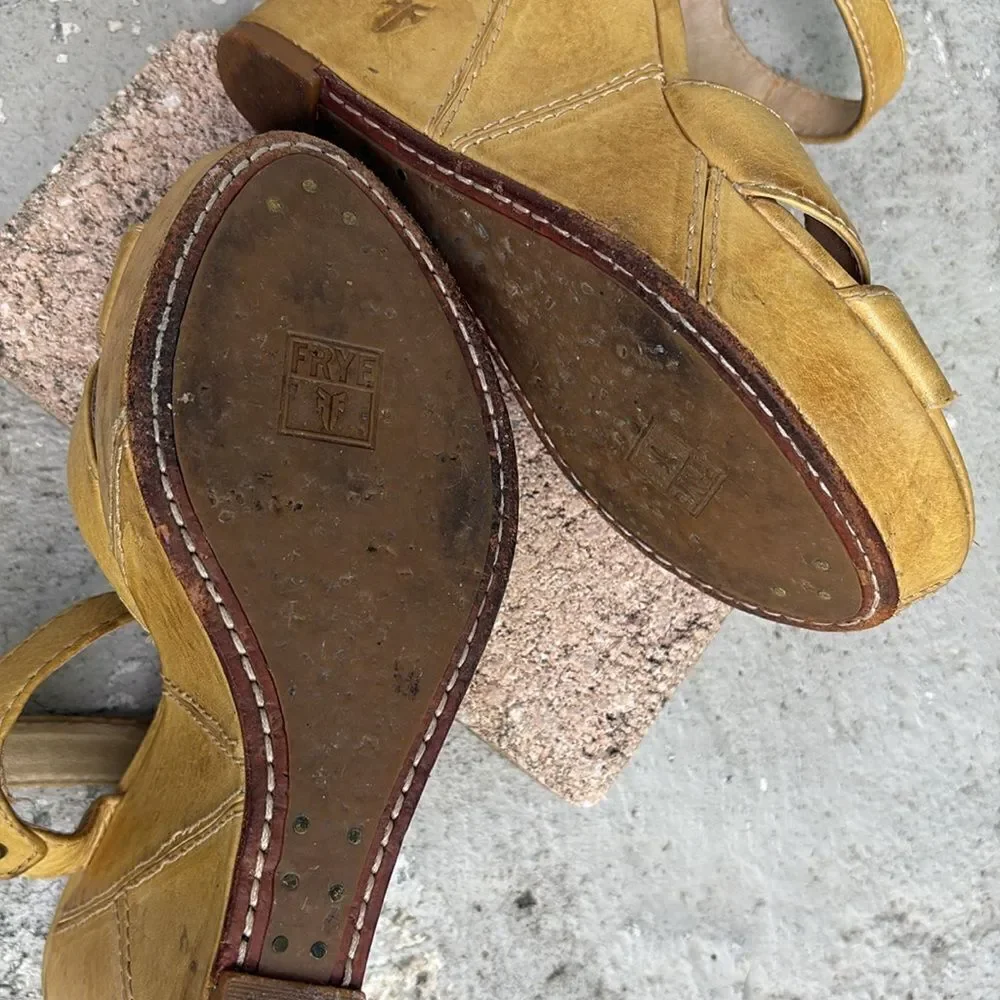 Frye Corrina Campus Wedge